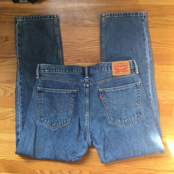 Levi’s Medium Wash 505 Regular Straight Fit Jeans - Picture 3 of 5